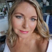 40+ "Linda Robin" profiles