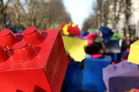 Für das rote käppchen können sie ein rotes cape, einen roten mantel. Karneval Im Karton Kostum Fur Kinder Selber Machen Knobz De