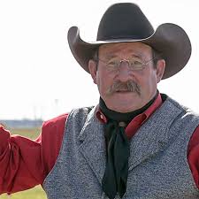 Governor Stitt appoints Duncan man as 2023-2024 Oklahoma State Poet Laureate