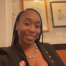 Attention, attention all adult children! Mother's Day is 2 weeks from  today. 😀