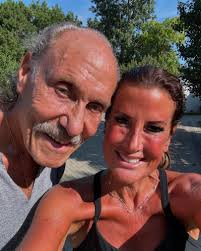Nothing like crushing 7.75 miles with your dad. Have a great Sunday!  #hardcore #family #training #letsgo #yes #mydad #hardcorepawn  #bancodeipugni #sundayfunday #sunday