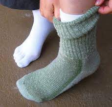 16 Genius Ways To Keep Your Feet Toasty According To Lumberjacks Backpacking Outdoor Hiking Camping And Hiking