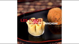 Le wagashi et l'huile de palme restante (2 cuillères à soupe environ). Les Tutos De La Mcjp Wagashi Youtube