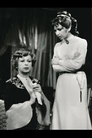 Absolvovala pražskou damu a působila v divadlech v mostě či pardubicích, ale hlavně v národním divadle moravskoslezském v ostravě. Milena Asmanova Zivotopis Narodni Divadlo Moravskoslezske