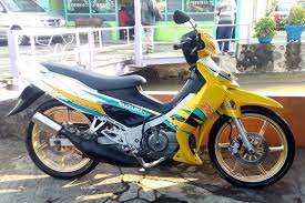 Restorasi motor 2 tak suzuki satria lscm satria hiu tahun. Ini 3 Motor 2 Tak Yang Paling Banyak Direstorasi Halaman All Kompas Com