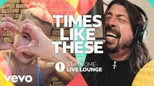 C em7 d riff x2 i'm a white light blinding bright, burning off and on. Live Lounge Allstars Times Like These Bbc Radio 1 Stay Home Live Lounge Youtube