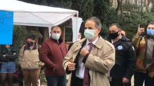 Naci i̇nci, sosyal bilimler enstitüsü (sbe) müdürlüğü görevine de vekaleten atandı. Melih Bulu Nun Yardimcisi Naci Inci Ogrencilerin Sorularini Cevaplayamadi Utanmiyor Musunuz