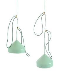 ontwerpduo llus lamp praktisch mooie kleuren en eenvoudige vormen lamp alien abduction home decor