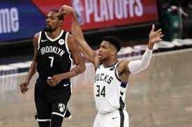 Ο σοκαριστικός τραυματισμός του greek freak στον 4ο τελικό της ανατολής με την. E3allos O Ntoyrant Me Ypoti8emena Ypotimhtika Sxolia Gia Ton Giannh Antetokoynmpo