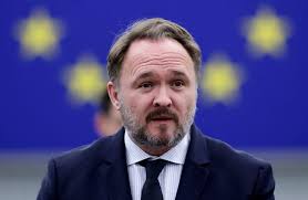 Europa øger grøn energi og åbner for køb af Trumps gas