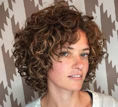 Wavy & curly short hairstyles and haircuts. 61 Stunning Short Curly Hairstyles For Women 2021