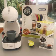 Mix 3 cups of white vinegar with 6 cups of water, and mix the two together well. Nescafe Dolce Gusto Review Daisies Pie