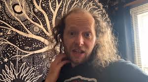 Howde all. I'd like to take you all back 13 years to hear our song 'Don't'  in its original form. This was at a Live & Unsigned competition in 2011. Oh  and