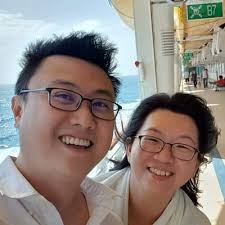 Eric Chia (@molobok)