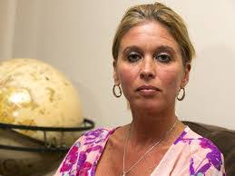 Melissa Cook's Instagram, Twitter & Facebook