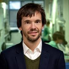 Manuel Valiente e Ignacio Melero, reconocidos en los Premios Constantes y  Vitales, profundizan sobre su labor