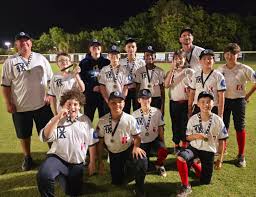 As the fall season wraps up, we want to take a moment to celebrate a few  incredible teams: 🏆 Coach Pitch