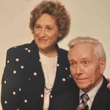 Lois Lange (1926-2022)