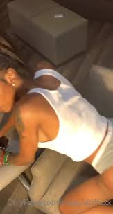 Baggyaltiff - Porn Videos & Photos - EroMe