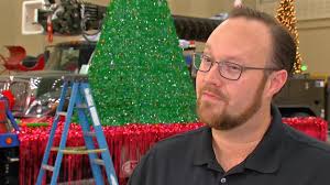 Threat Of Rain Won't Put Brakes On Tulsa Christmas Parade