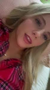 Ella Westerman's Instagram, Twitter & Facebook