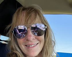 Paula Freimuth's Instagram, Twitter & Facebook