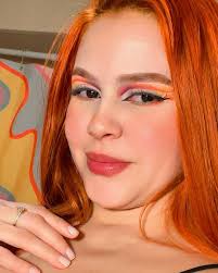 Abraza y despide con amor todas las versiones de ti que intentaron encajar  en lugares donde no pertenecías, y prométete que nunca más lo volverás  hacer🌈✨ #makeup