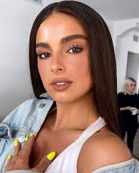 1,781 aprecieri, 26 comentarii