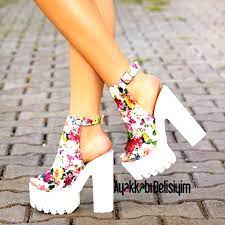 Kalin Beyaz Topuklu Yazlik Bayan Ayakkabi Modelleri Women Shoes Fashion 3 Casual Shoes Women Women Shoes Fashion Shoes