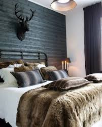 When looking at modern rustic bedroom ideas, you'll notice a lack of aged or worn furniture. Top 100 Best Rustic Bedroom Ideas Vintage Designs
