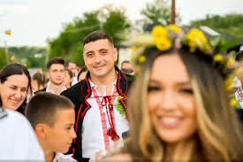 George Simion și Ilinca Munteanu, lună de miere la cimitir. „Stăm trei  zile”