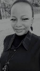 Janet Seales's Instagram, Twitter & Facebook