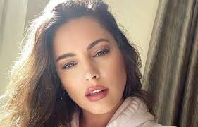 The best body of any celebrity love island presenter ever. 10 Things You Didn T Know About Kelly Brook