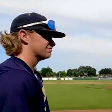 Like Father, Like Son: Arkansas Razorbacks pitcher ready to put injury  behind him