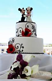 Pin By Cindy Robles On Wedding Ideas Disney Wedding Cake Disney Wedding Mickey Mouse Wedding