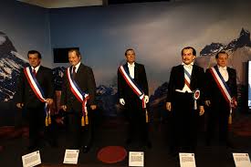 Joaquín josé lavín infante (born 23 october 1953) is a chilean politician of the independent democratic union (udi) party and the current mayor of las condes municipality of capital santiago. Lavin Promete Figuras De Allende Y Pinochet Para El Museo De Cera
