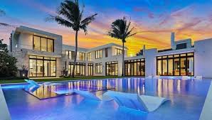 Sebagai informasi, rumah muhammad bin salman memiliki luas 50 ribu kaki persegi. Dibangun Di Properti Bekas Milik Donald Trump Rumah Ini Terjual Rp1 7 Triliun