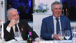 Detiene anche la filmauro, società leader nella produzione e distribuzione nonostante la sua famiglia sia originaria di torre annunziata, aurelio de laurentiis è nato e cresciuto a roma. De Laurentiis Pizzica Ancelotti Troppi Problemi Nel Suo Napoli La Gazzetta Dello Sport