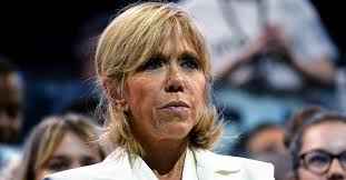 Brigitte Macron en deuil : son ami Patrice Corbin est décédé "d'une longue  maladie"
