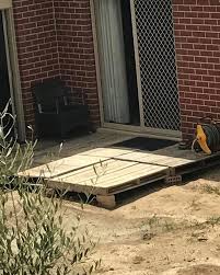 See more ideas about memes, great memes, meme template. Guy Finds The Worst Construction Fails And Justifies Them With Hilarious Captions 30 Pics Bored Panda