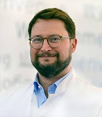 PD Dr. med. Nils Hecht: Klinik für Neurochirurgie mit Arbeitsbereich  Pädiatrische Neurochirurgie