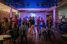 Houston singles ages 20s, 30s, 40s meetup group 181 members Best Singles Bars In Houston Where To Meet New People Hook Up Thrillist