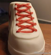 Sneaker Torte Backtraum Backen Geburtstagstorte Happy Birthday 40