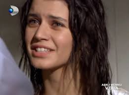 Ask I Memnu Nun Efsane Karakteri Bihter Ziyagil Olum Yil Donumunde Sosyal Medyada Tt Oldu Olum Sosyal Medya Ask