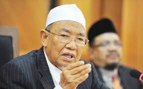 His remains will be laid to rest at the kg melayu sg rapat cemetery. Mufti Perak Di Icu Isteri Semakin Pulih Kata Anak Free Malaysia Today Fmt