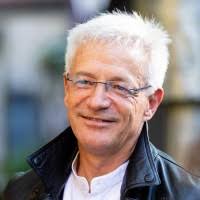 100+ perfiles de «Schrodt»