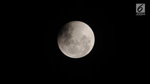 Gerhana kali ini dapat disaksikan ketika bulan. Gerhana Bulan Total Terjadi Di Indonesia 28 Juli Terlama Di Abad 21 News Liputan6 Com