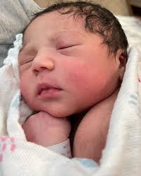 Introducing … Naomi Amara Harris 🤍Arriving 13 days early because the world  couldn't wait another second for your presence. 7-20-21. You've already  changed our lives and will change so many more while