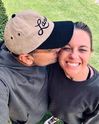 H A P P Y B I R T H D A Y, babe! Here's to you, @hollypackiam !!! You're an  amazing woman of discernment and wisdom; you carry yourself with elegance