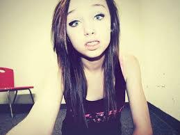 Alyssa Gee's Instagram, Twitter & Facebook